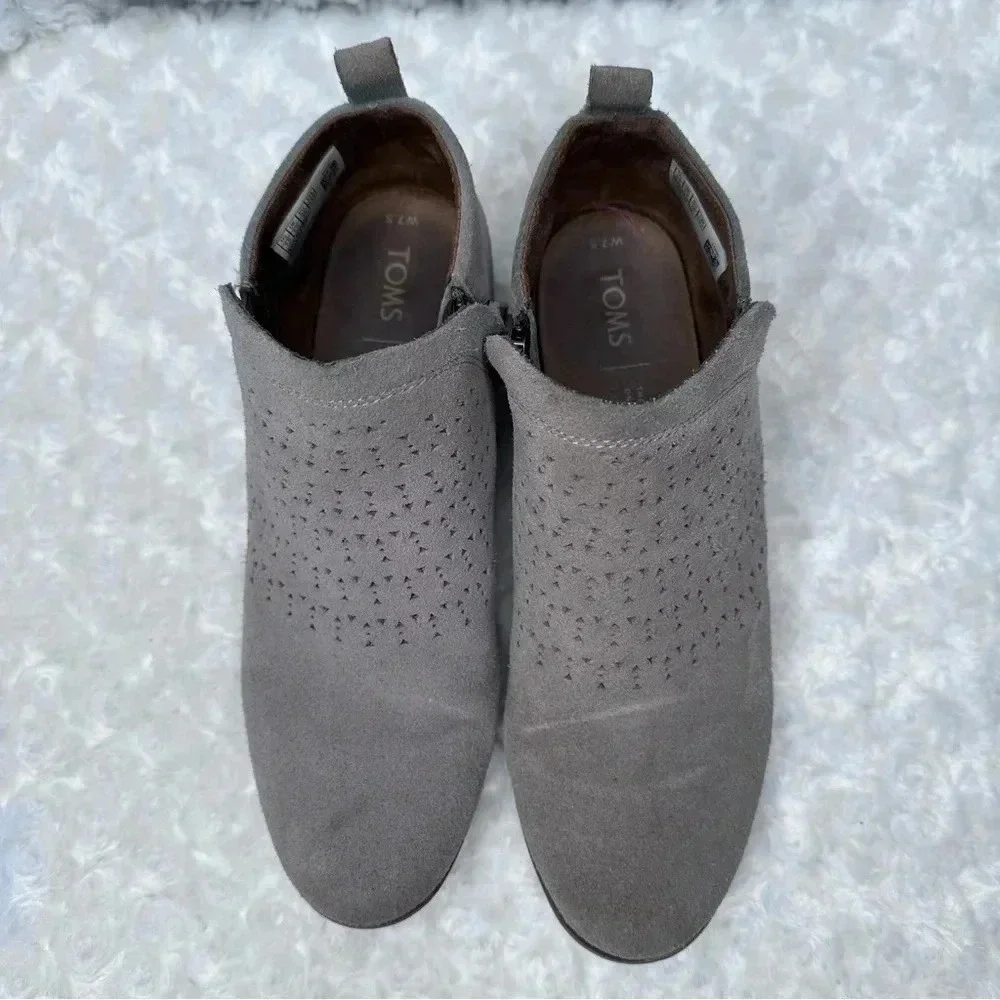 TOMS Tan Suede Perforated Deia Booties Size 7.5